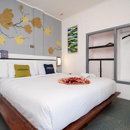 Urbanview Hotel Ananda Syariah By Reddoorz Bukittinggi Exteriör bild